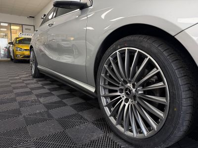 2017 Mercedes-Benz A 180