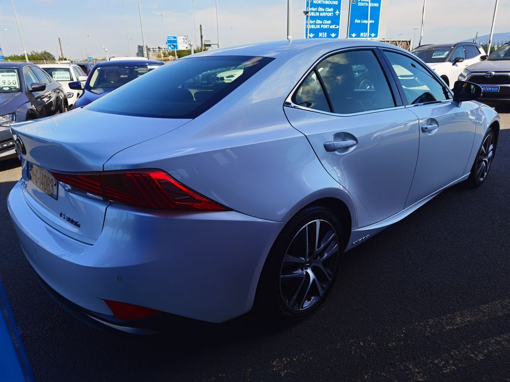 2019 Lexus IS