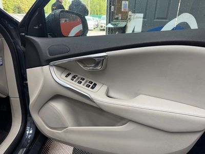 2018 Volvo V40