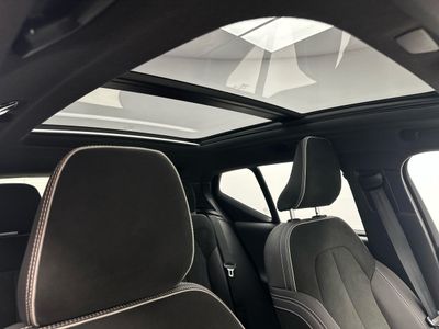 2023 Volvo XC40