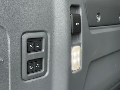 2025 Land Rover Defender