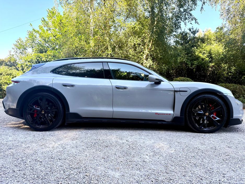 2023 Porsche Taycan