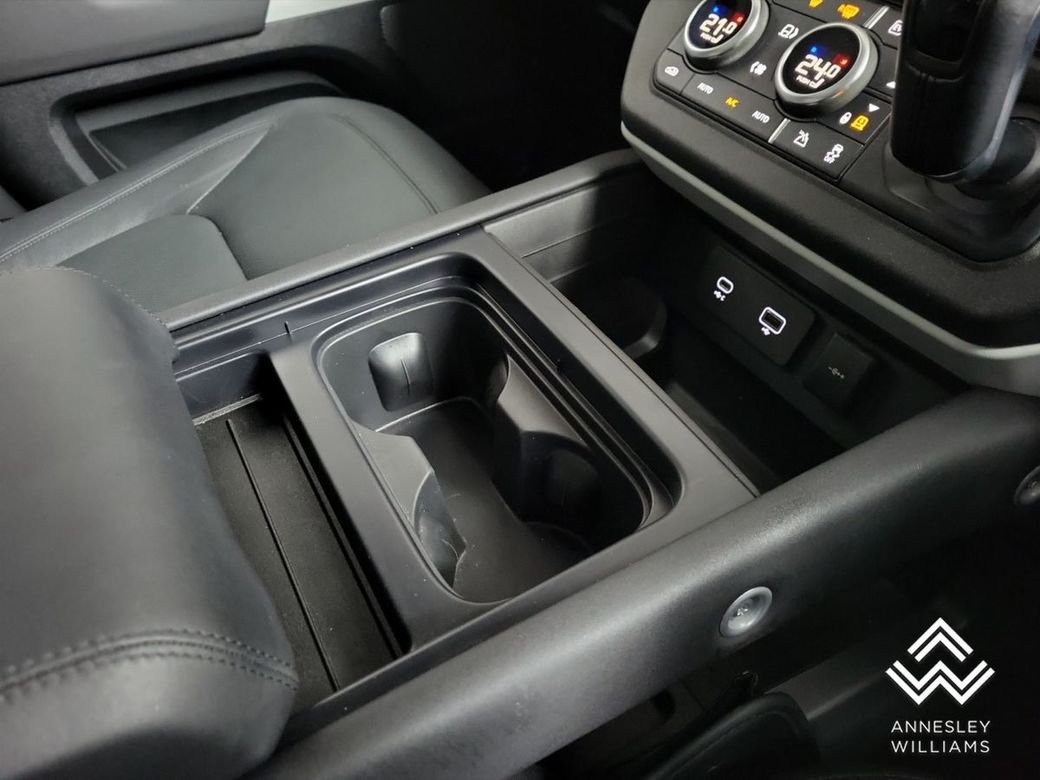 2023 Land Rover Defender