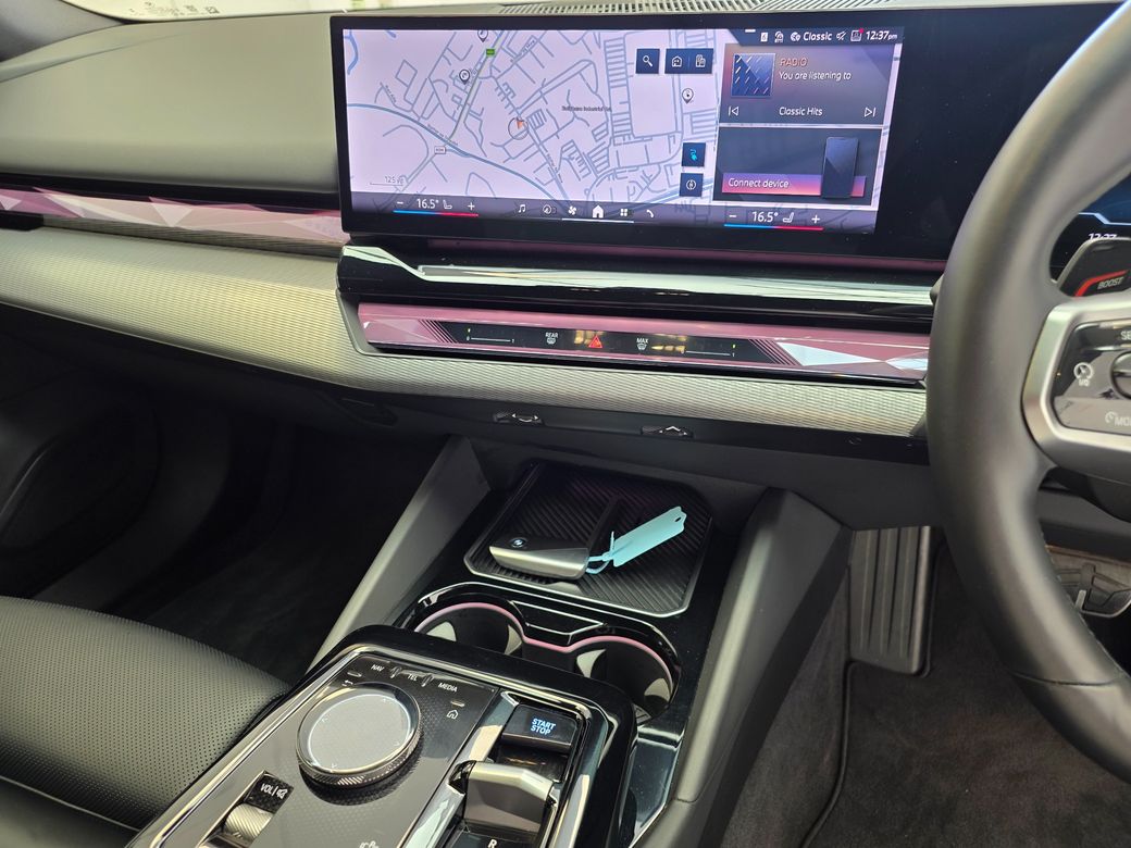 2025 BMW i5