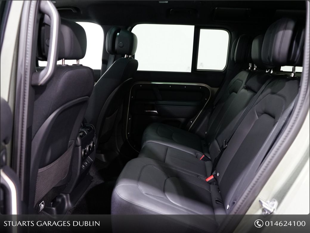2025 Land Rover Defender