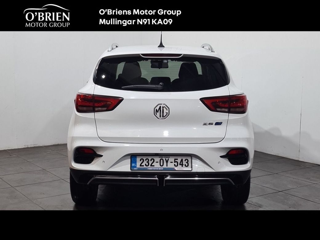 2023 MG ZS