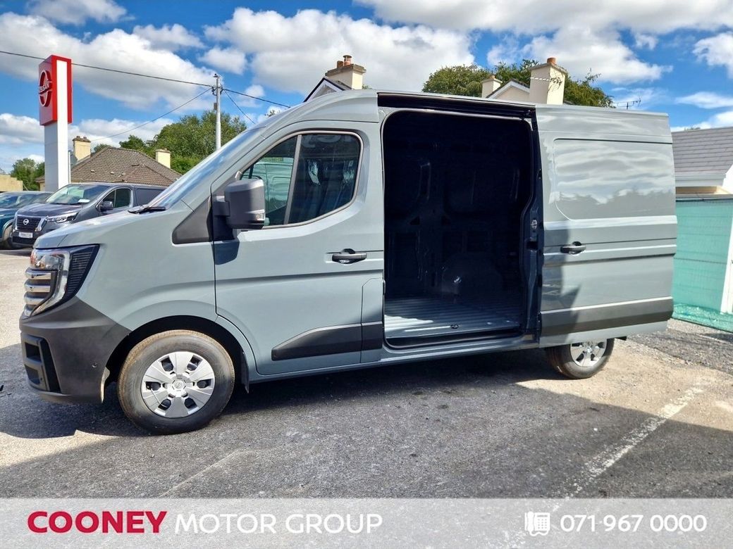 2027 Nissan Interstar