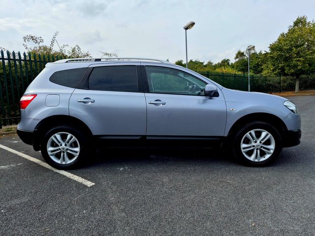 2013 Nissan Qashqai +2
