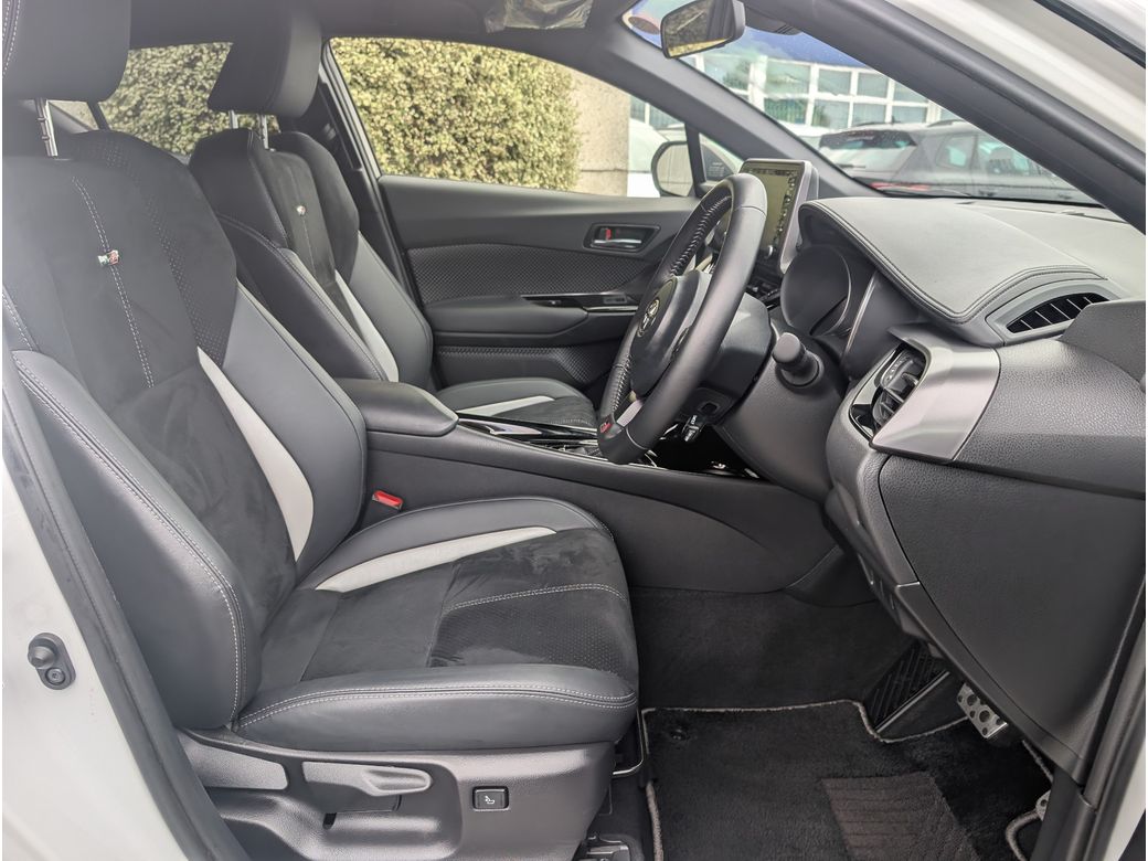 2023 Toyota C-HR