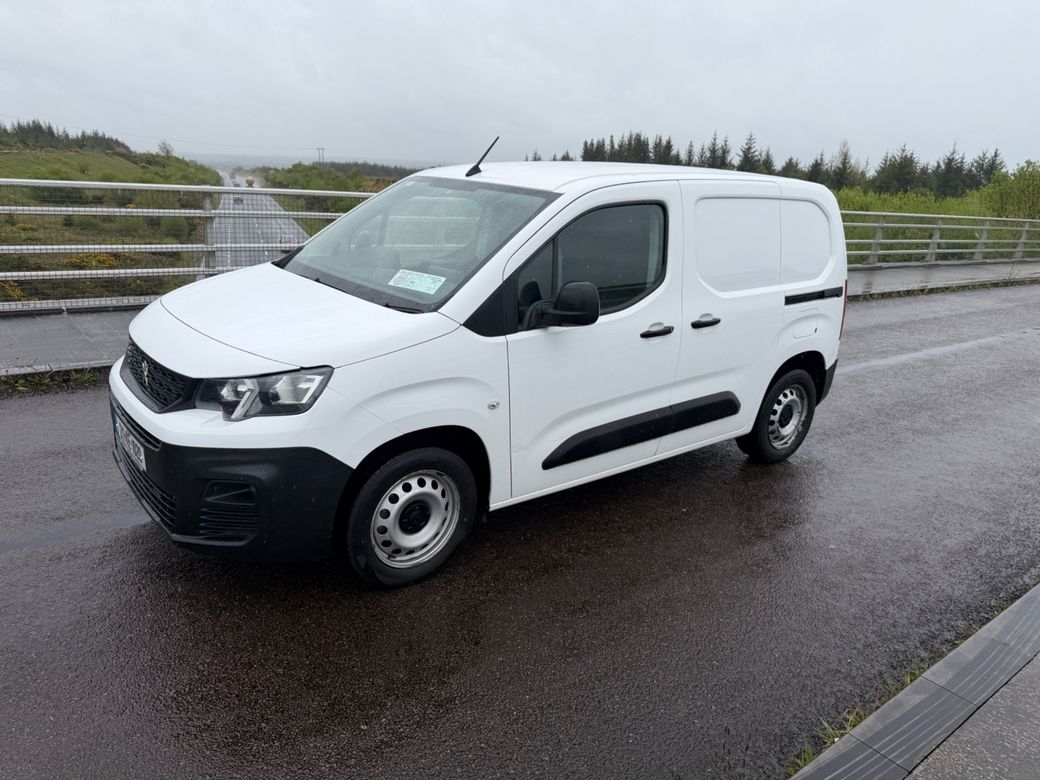 2021 Peugeot Partner