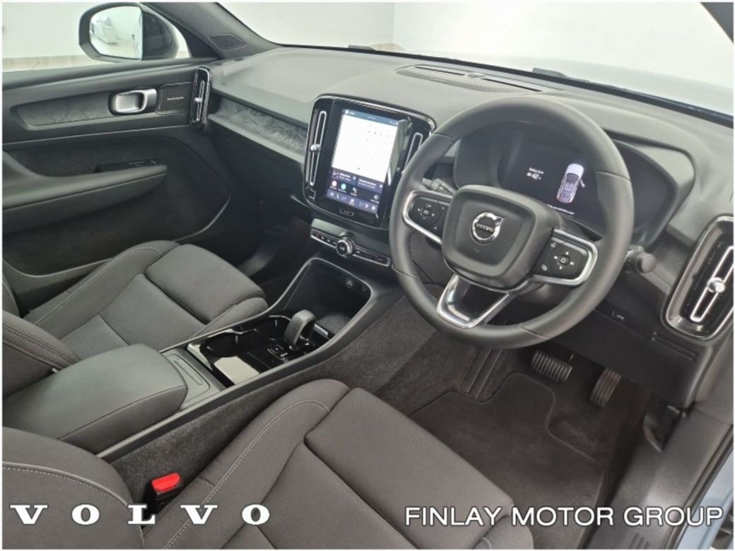 2023 Volvo C40