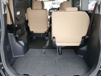 2014 Toyota Noah