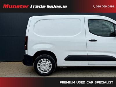 2022 Peugeot Partner