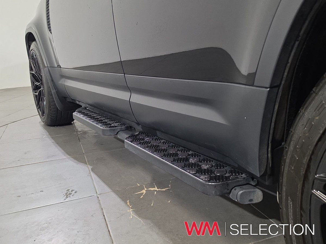 2023 Land Rover Defender