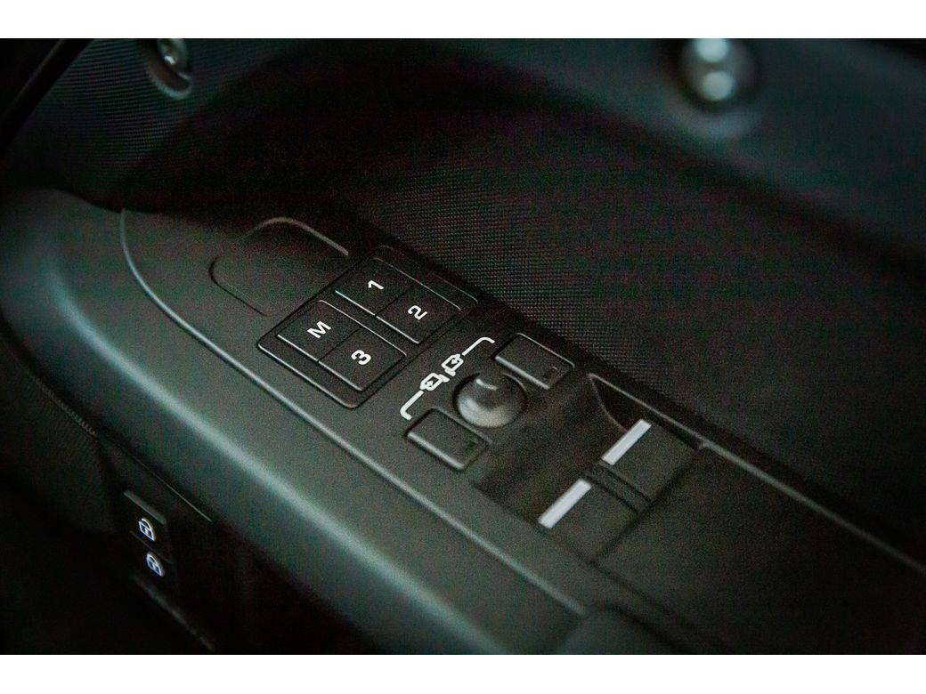 2025 Land Rover Defender