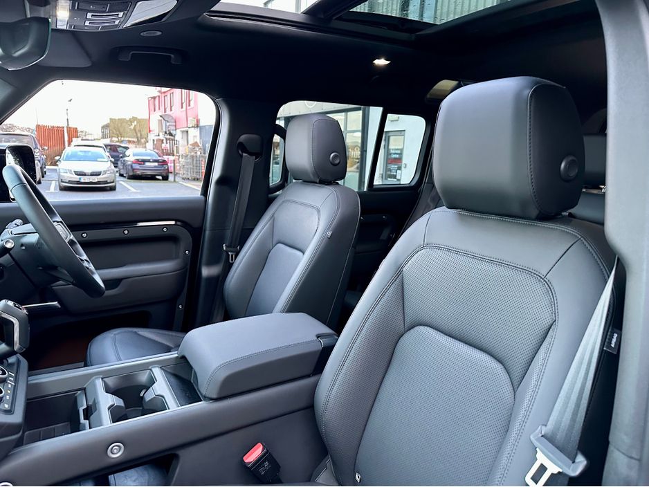 2025 Land Rover Defender