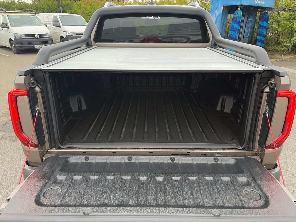 2025 Volkswagen Amarok