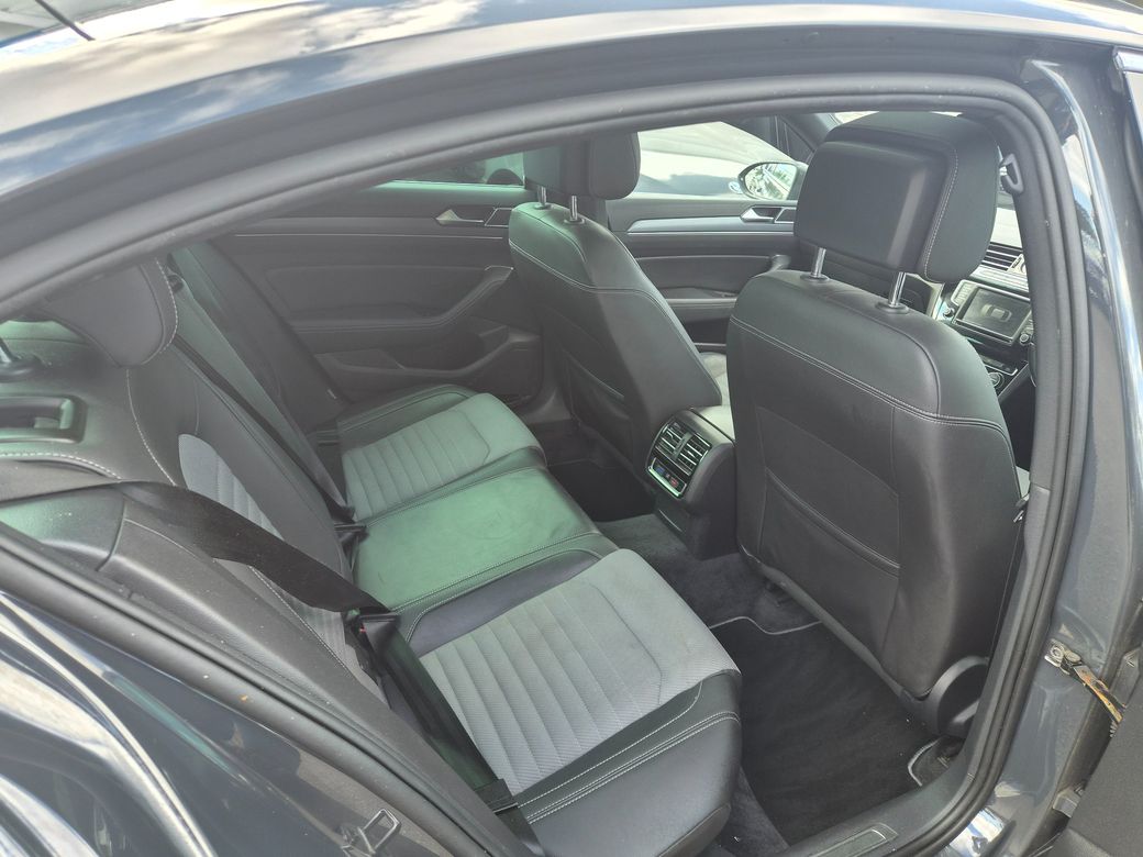 2017 Volkswagen Passat