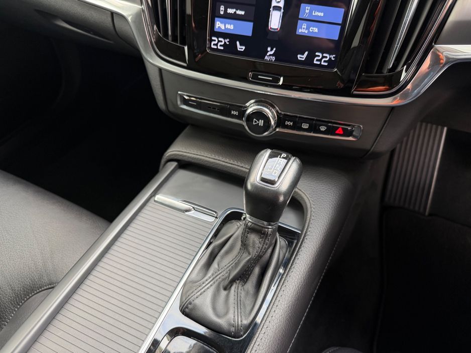 2019 Volvo V90