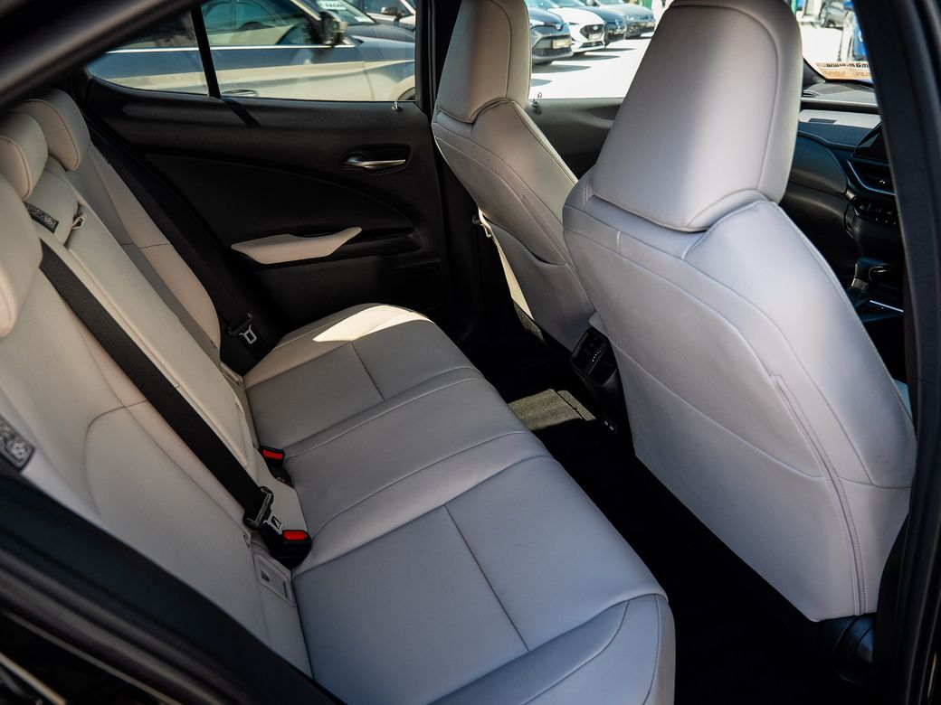 2023 Lexus UX 250H