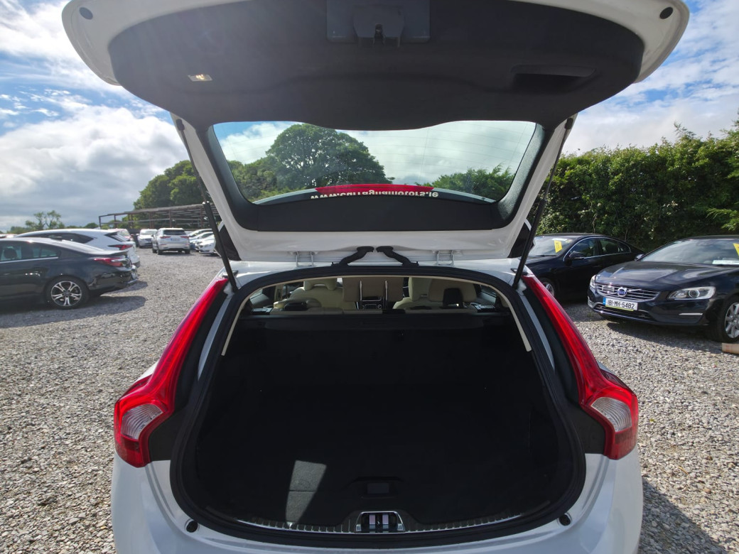 2018 Volvo V60 Cross Country