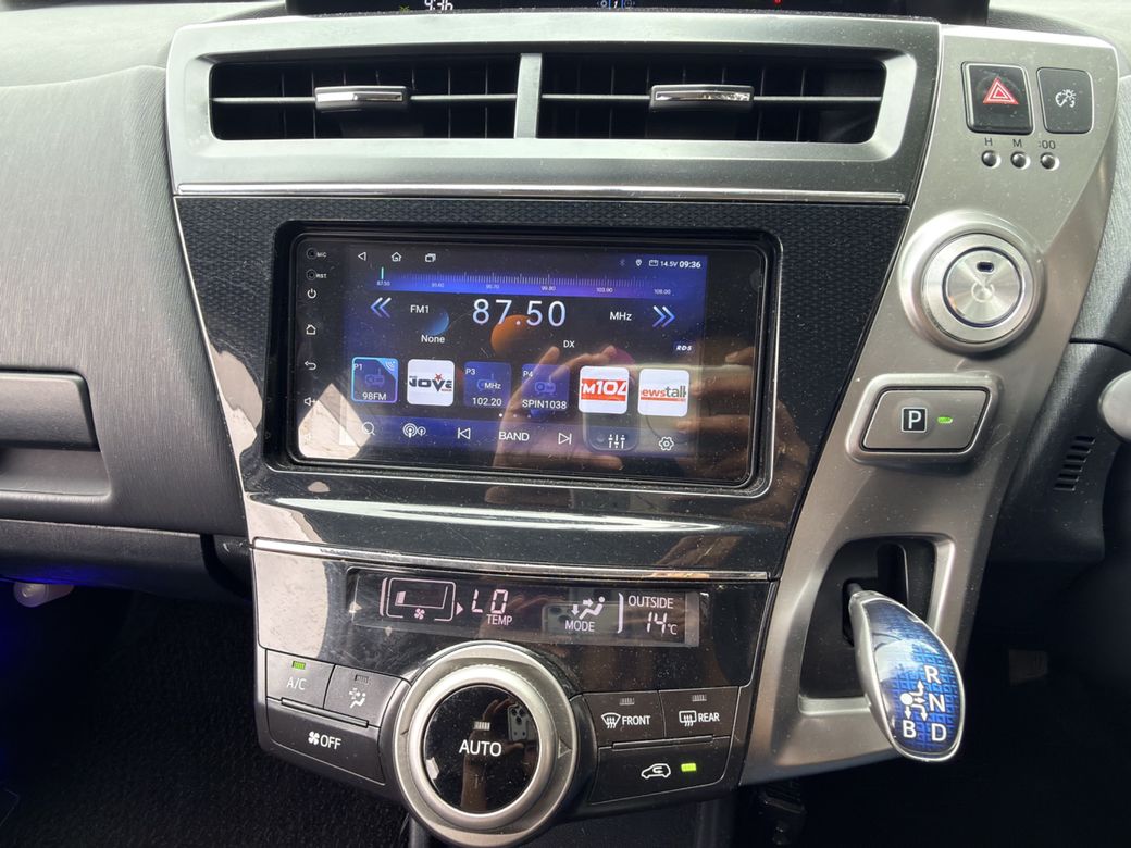 2016 Toyota Prius Alpha
