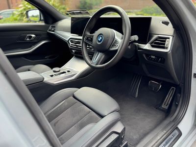2024 BMW 330