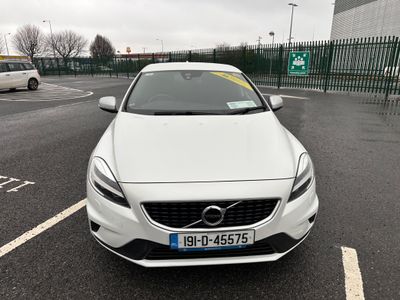 2019 Volvo V40