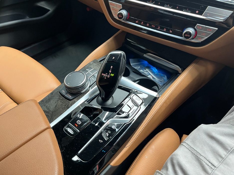 2021 BMW 5 Series
