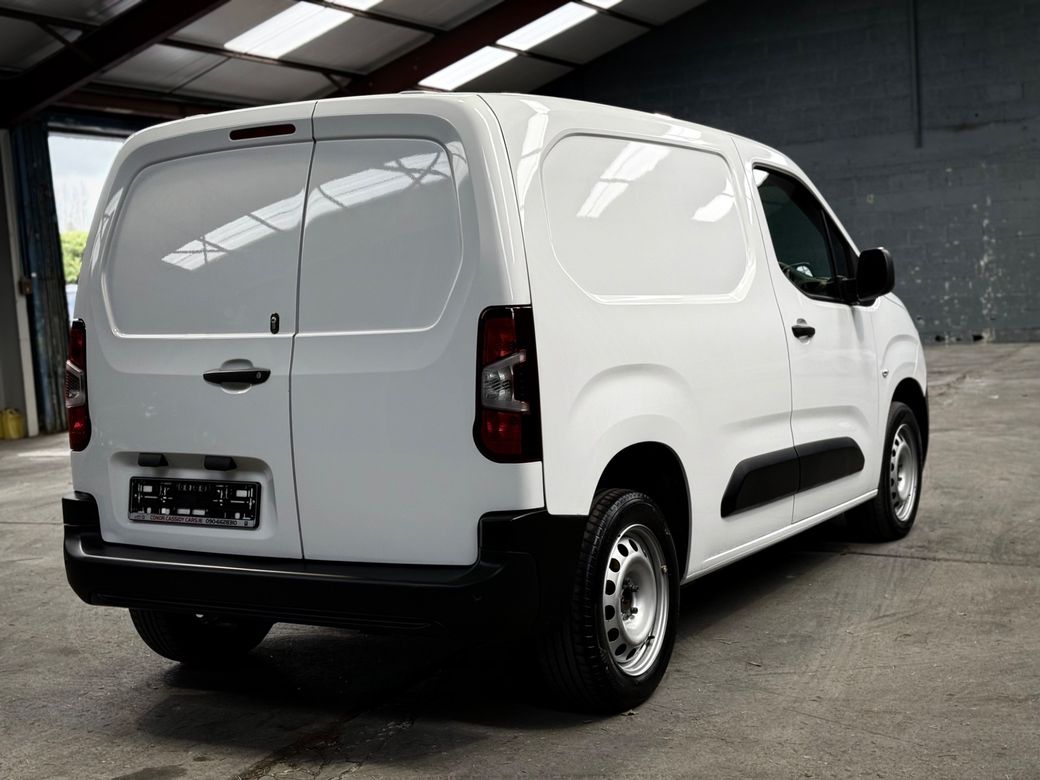 2023 Peugeot Partner