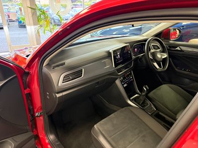 2023 Volkswagen T-Roc