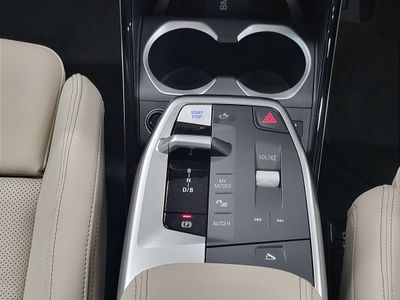 2025 BMW iX1