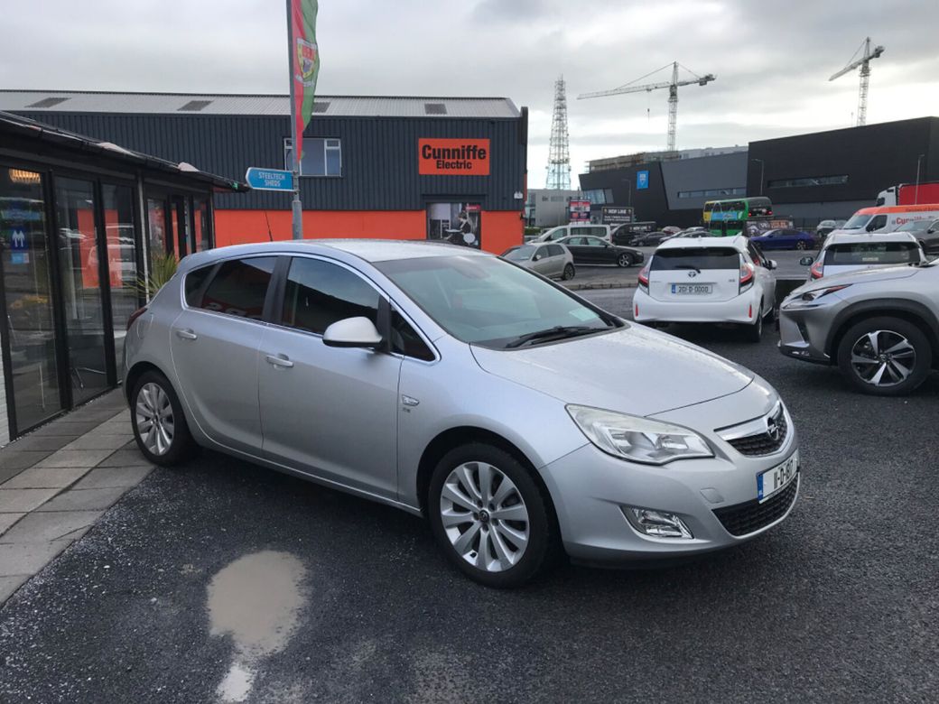 2011 Opel Astra