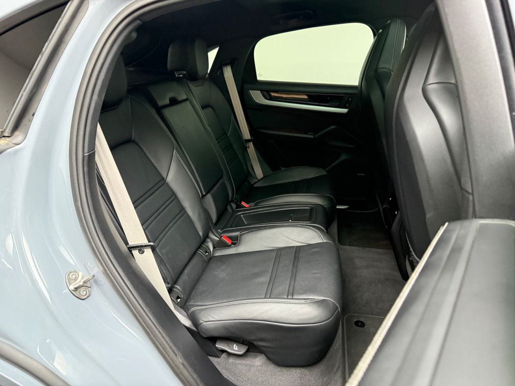 2025 Porsche Cayenne