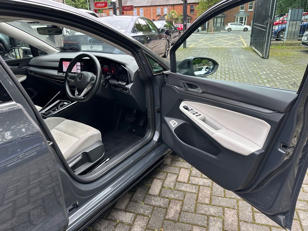 2023 Volkswagen Golf