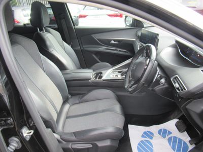 2022 Peugeot 5008