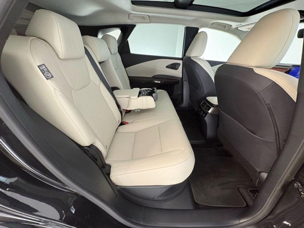 2023 Lexus RX450h+