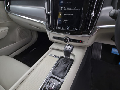 2020 Volvo V90