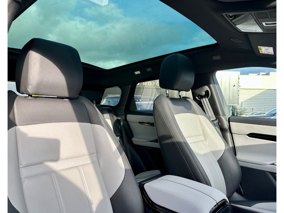 2026 Land Rover Range Rover Evoque