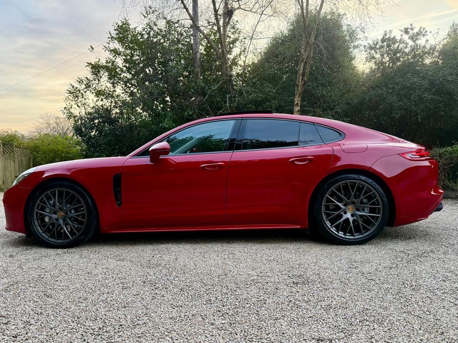 2019 Porsche Panamera