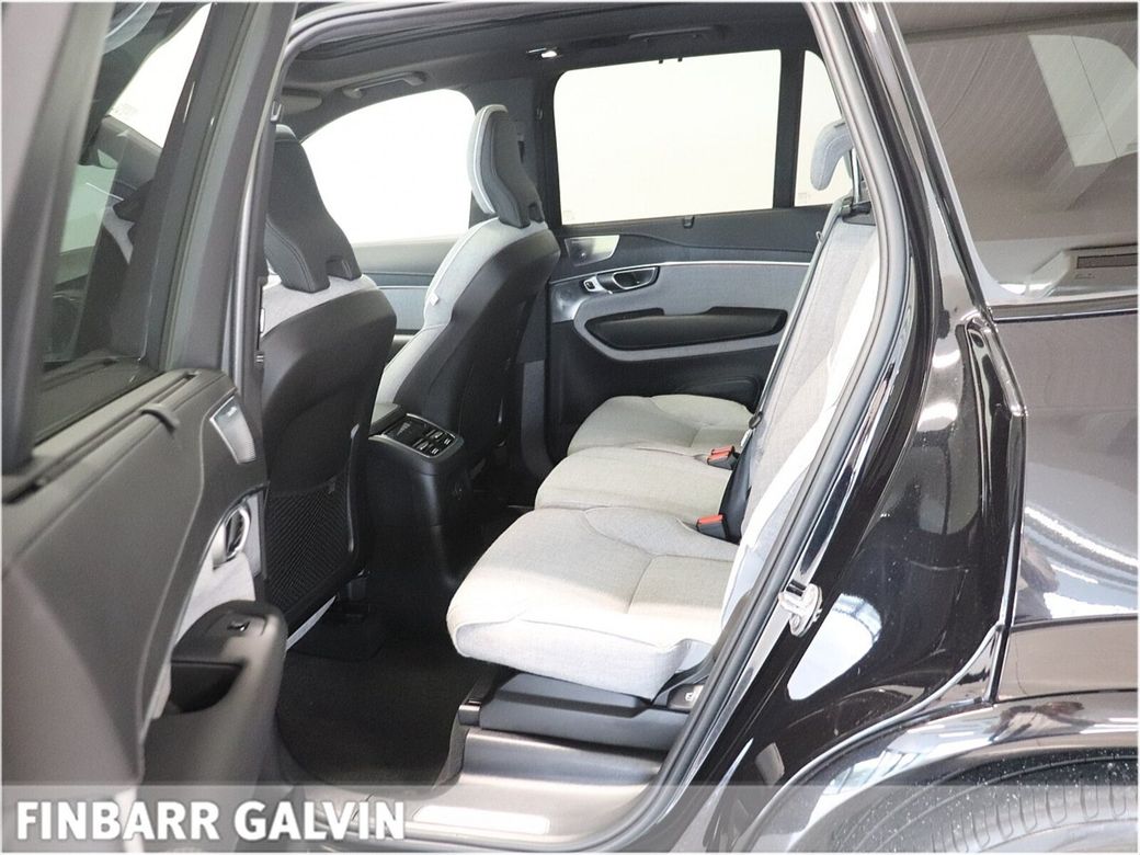 2023 Volvo XC90