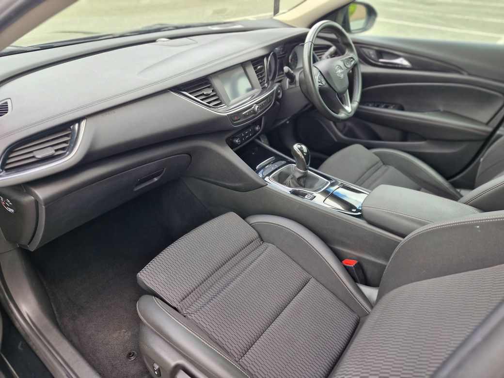 2019 Opel Insignia