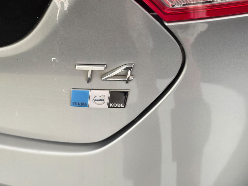 2014 Volvo V40