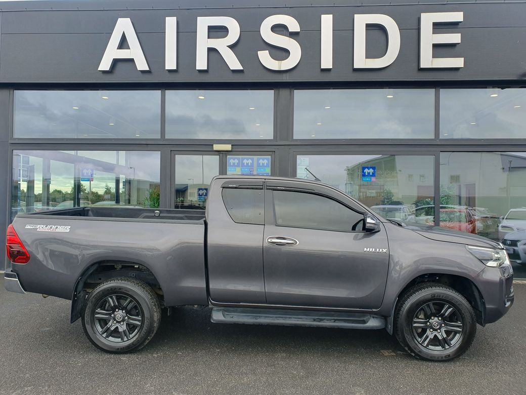 2022 Toyota Hilux