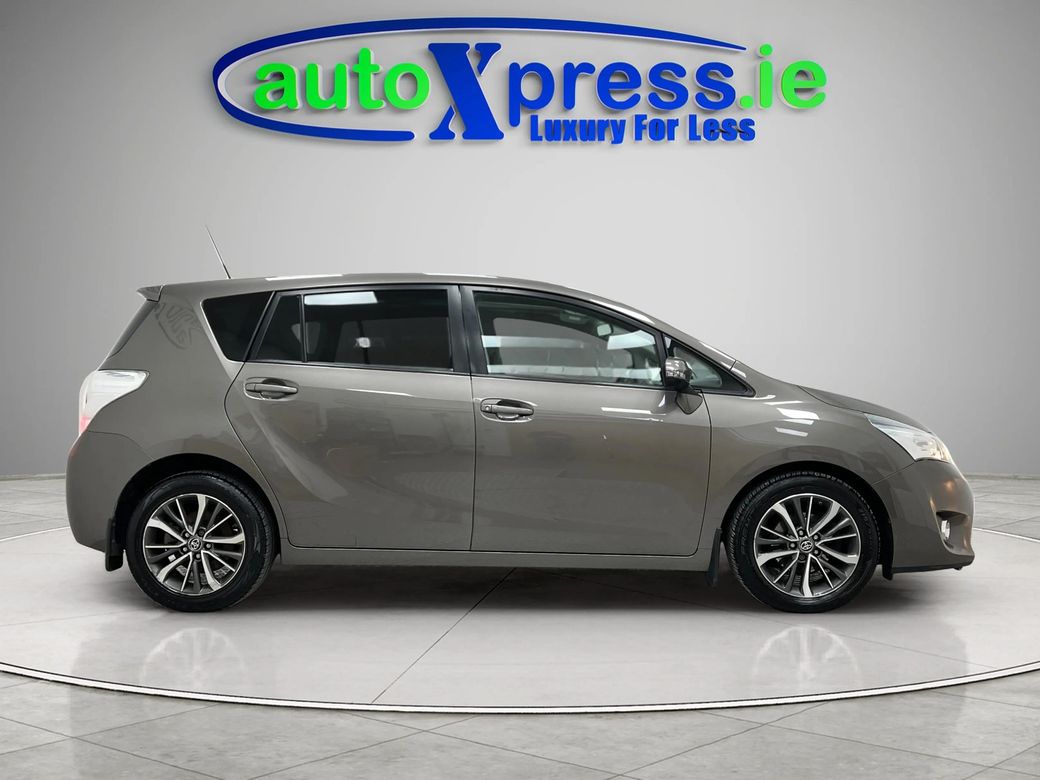2016 Toyota Verso