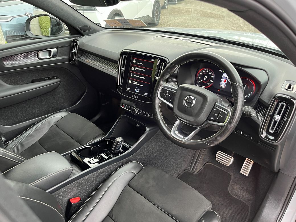 2021 Volvo XC40