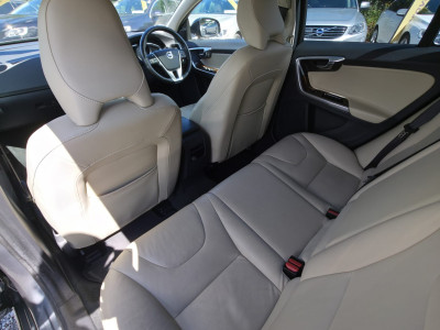 2018 Volvo V60 Cross Country