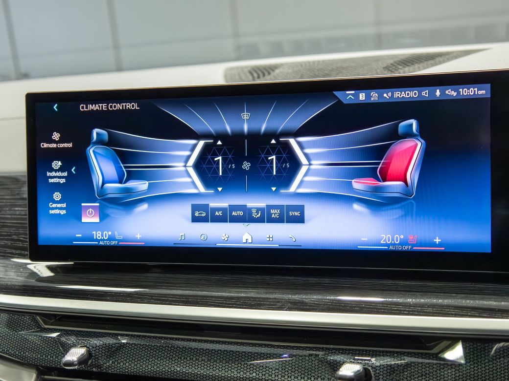 2023 BMW X7