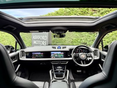 2024 Porsche Cayenne