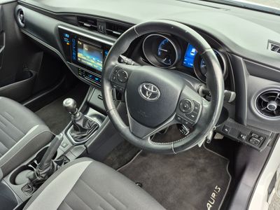 2017 Toyota Auris